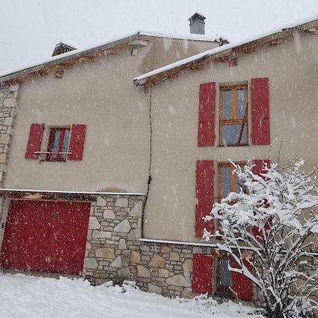 Maison De Montagne Dans Charmant Village Du Capcir Fontrabiouse Luaran gambar